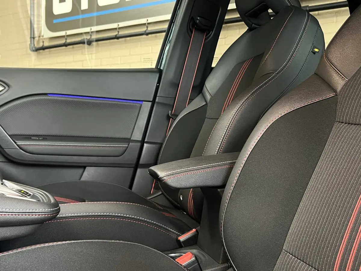 1.3 TCe 140 R.S. Line | Stoel, Stuur & Voorruitverwarming | Navi | Camera | Carplay | 100% Renault Dealer Onderhouden!