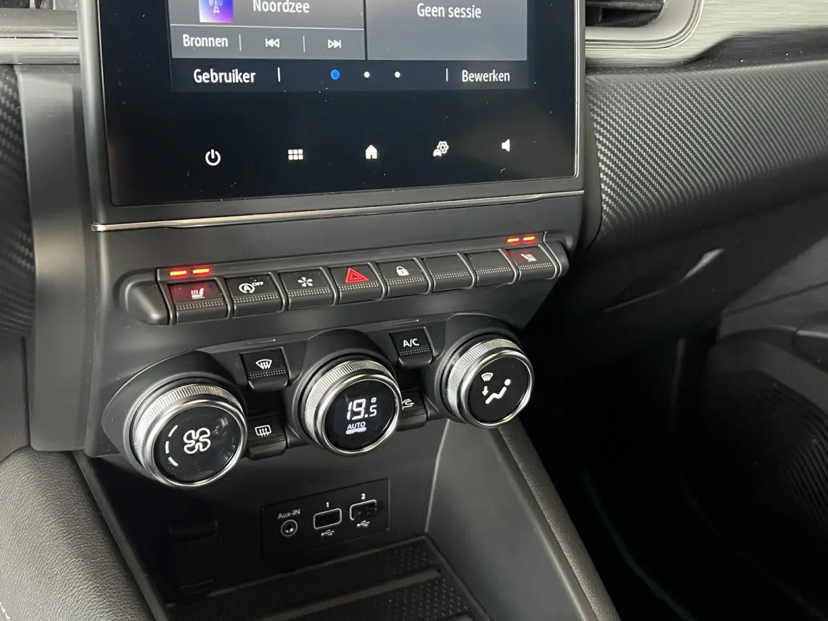 1.3 TCe 140 R.S. Line | Stoel, Stuur & Voorruitverwarming | Navi | Camera | Carplay | 100% Renault Dealer Onderhouden!