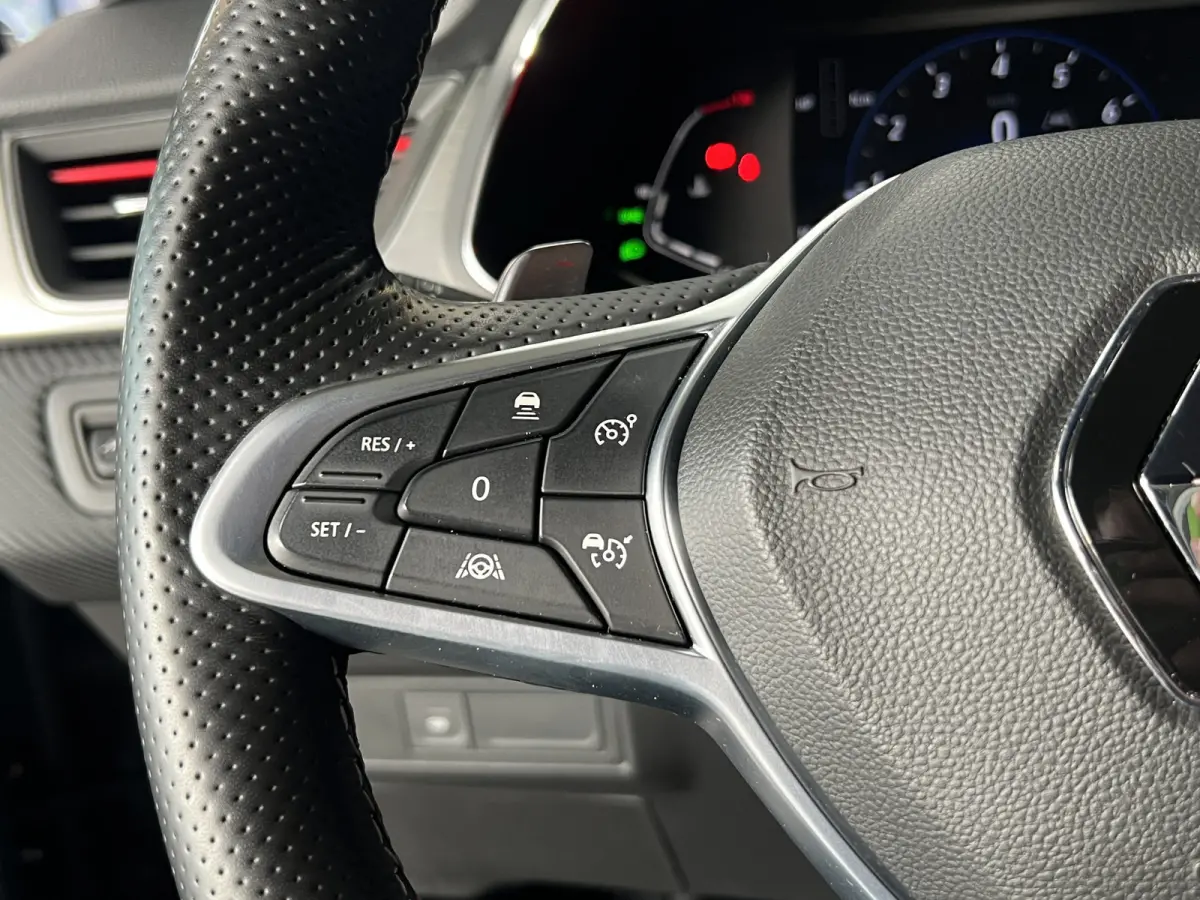 1.3 TCe 140 R.S. Line | Stoel, Stuur & Voorruitverwarming | Navi | Camera | Carplay | 100% Renault Dealer Onderhouden!