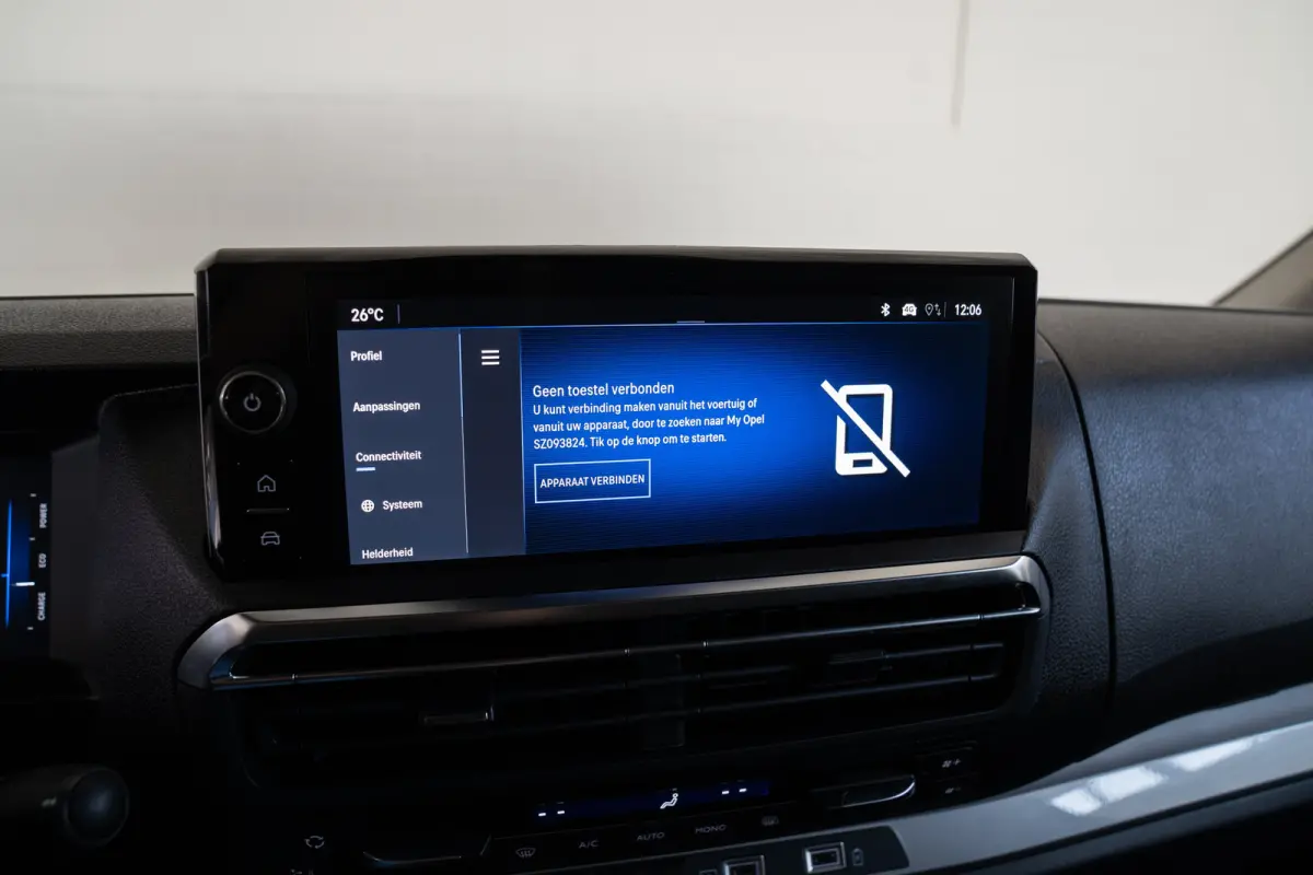 Electric L3 75 kWh STX Edition | Lederen bekleding | Stoelverwarming | Camera | Keyless | Climate Controle | Apple Carplay & Android Auto | Voorraadvoordeel !
