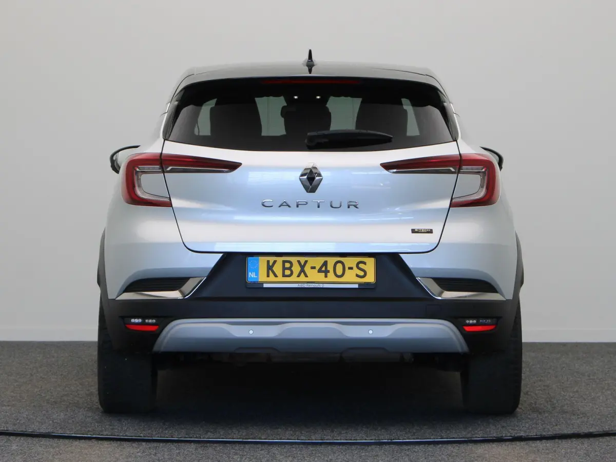 1.6 E-Tech Hybrid 145 Techno | Achteruitrijcamera | Lichtmetalen velgen | All season banden |