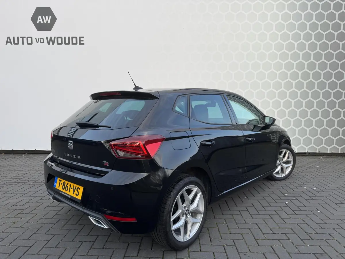 1.0 TGI FR Business Intense Stoelverwarming