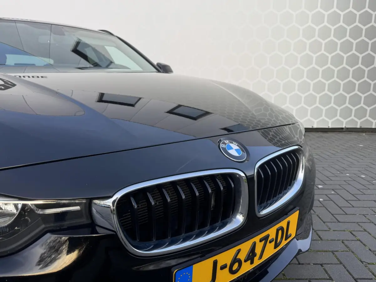 330d Centennial High Executive Trekhaak Nieuwe APK