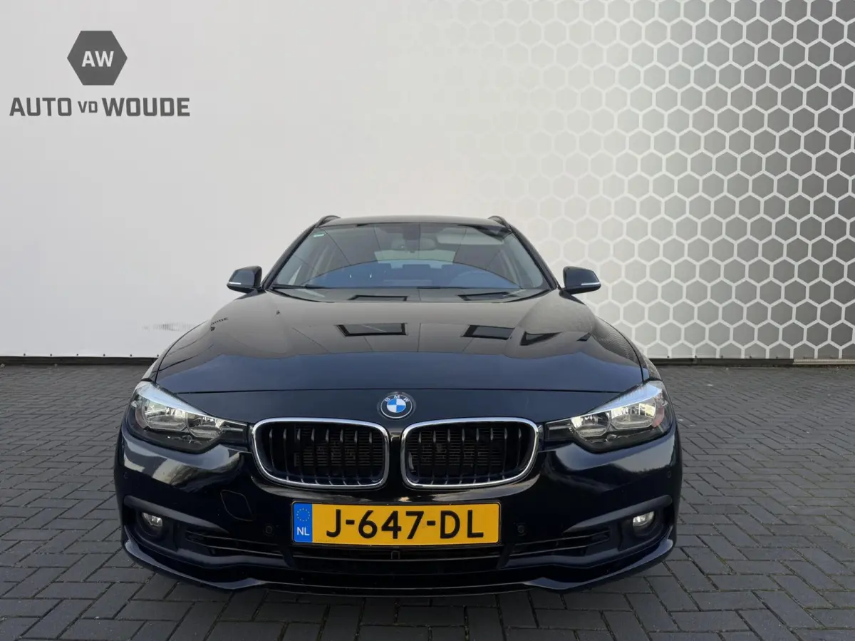 330d Centennial High Executive Trekhaak Nieuwe APK
