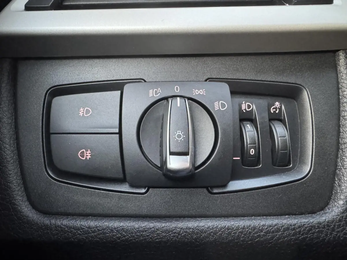 330d Centennial High Executive Trekhaak Nieuwe APK