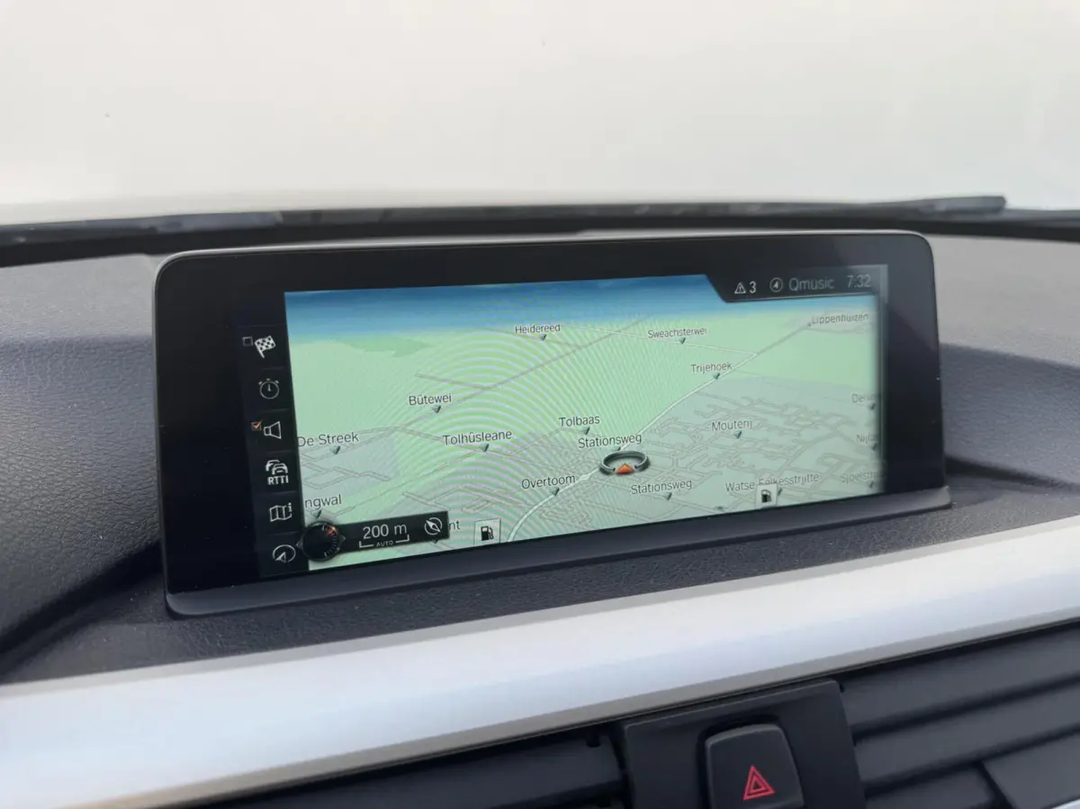 330d Centennial High Executive Trekhaak Nieuwe APK