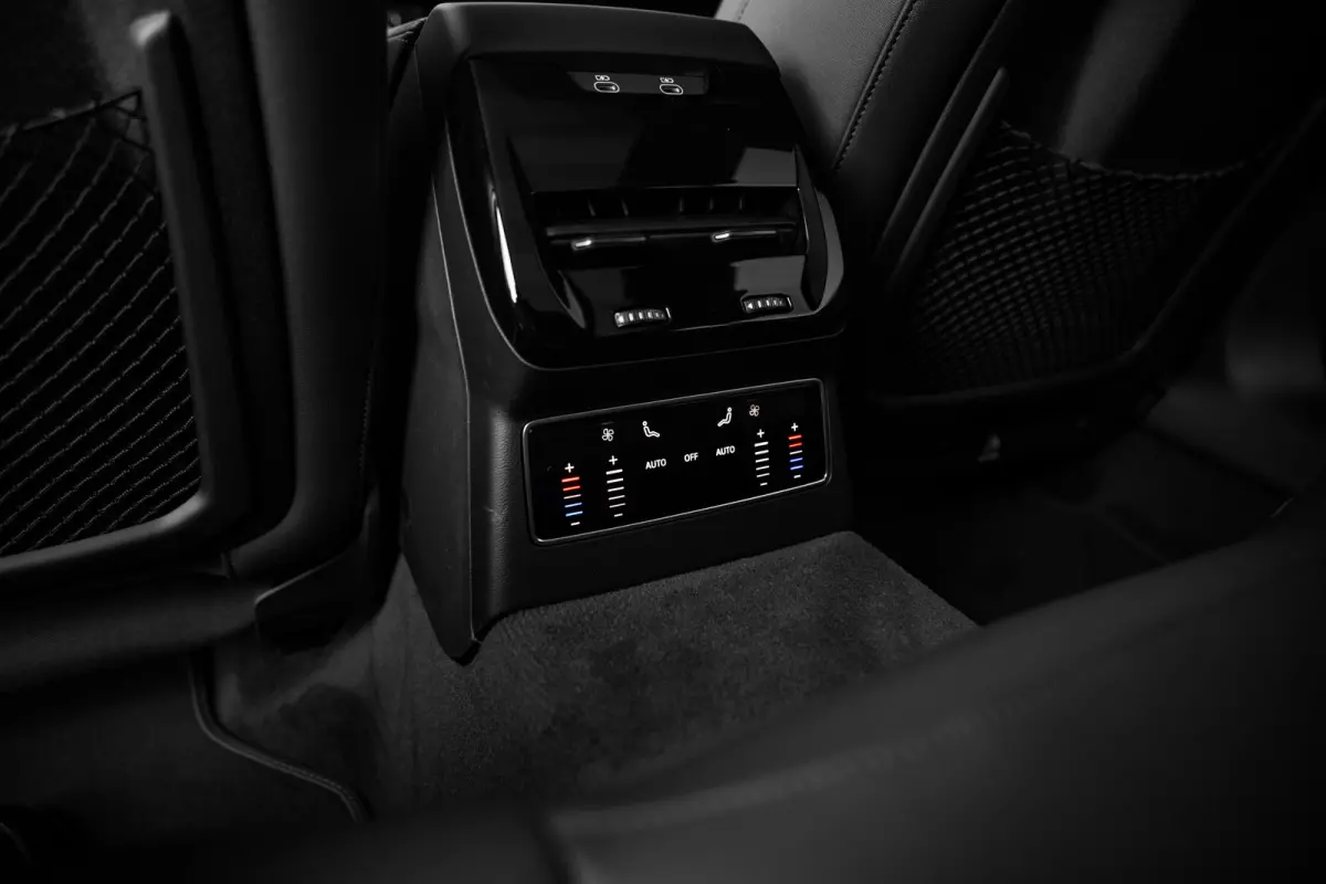 S edition | Adaptive cruise control | Airconditioning 4-zones | Audi sound system