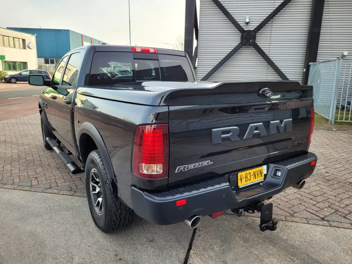 1500 5.7 V8 4x4 Crew Cab 5'7 Rebel Leder, Luchtvering, Trekh 3500