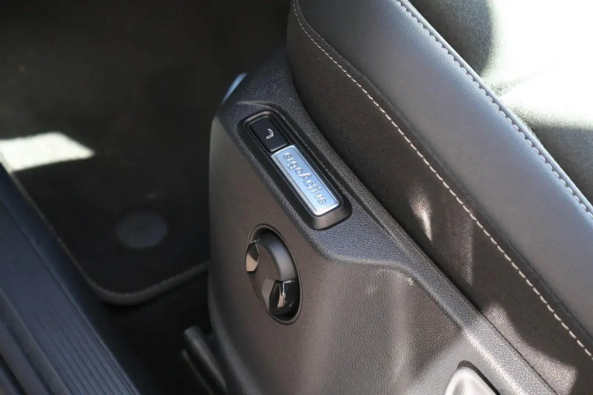 1.5 TSI 150pk DSG R-Line | Trekhaak | Camera | Adaptive Cruise | PDC | Apple Carplay | Stoelverwarming