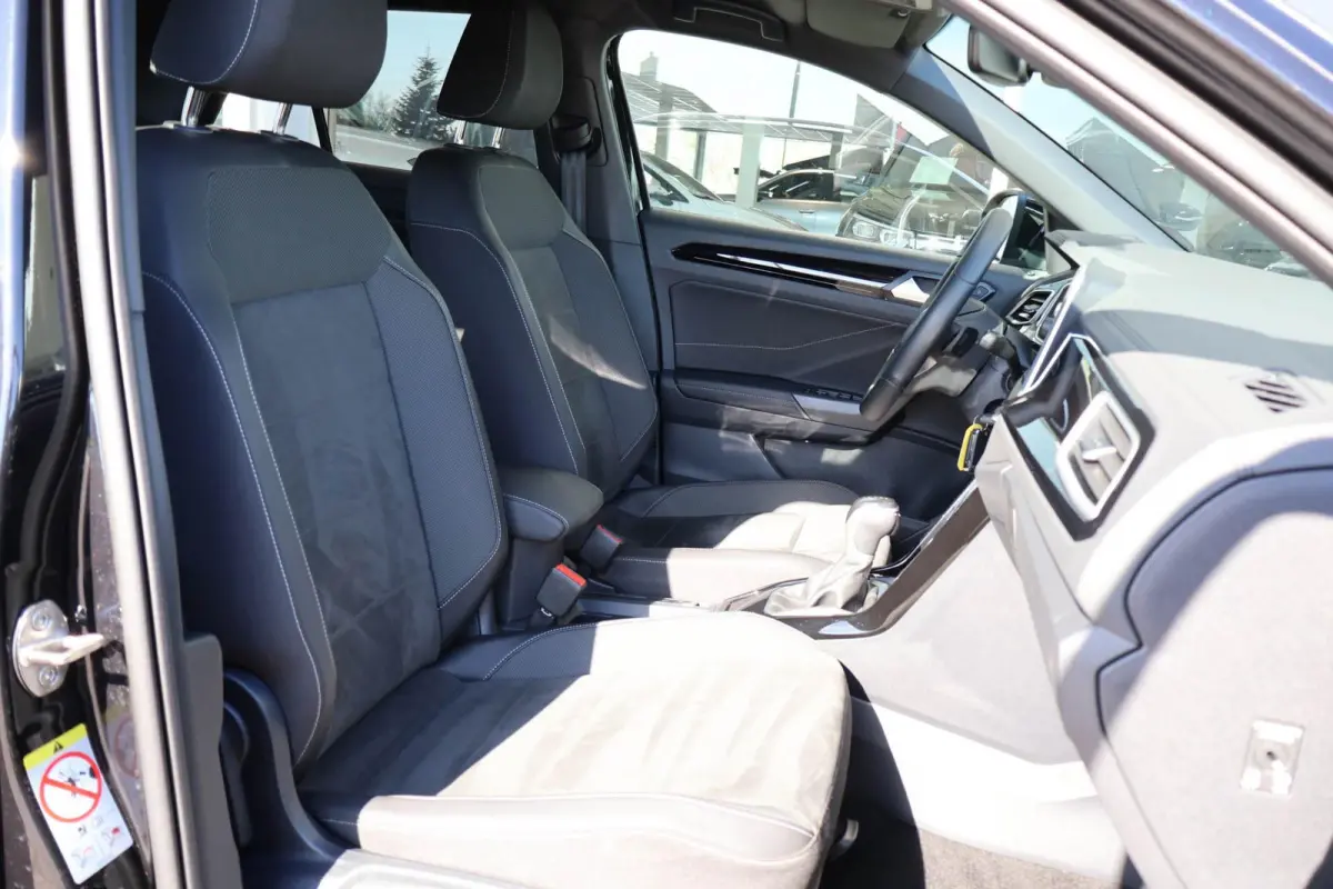1.5 TSI 150pk DSG R-Line | Trekhaak | Camera | Adaptive Cruise | PDC | Apple Carplay | Stoelverwarming