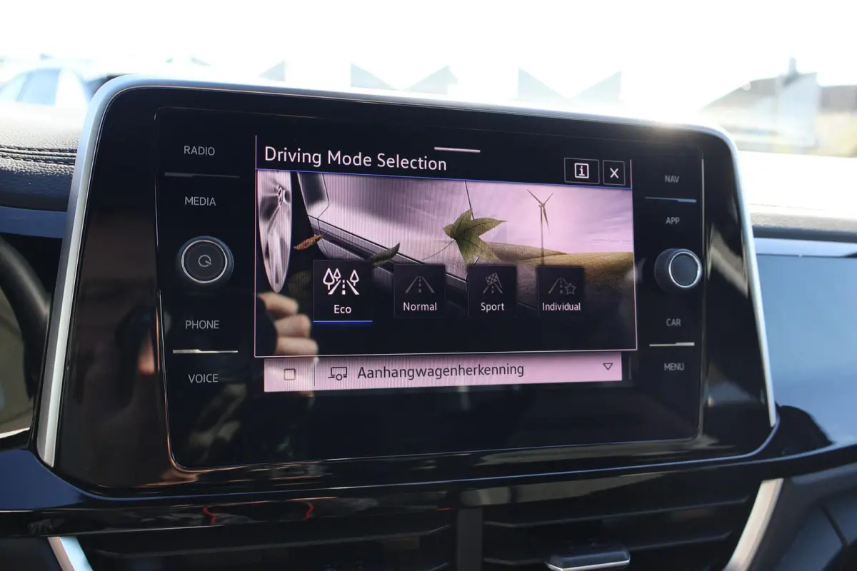 1.5 TSI 150pk DSG R-Line | Trekhaak | Camera | Adaptive Cruise | PDC | Apple Carplay | Stoelverwarming