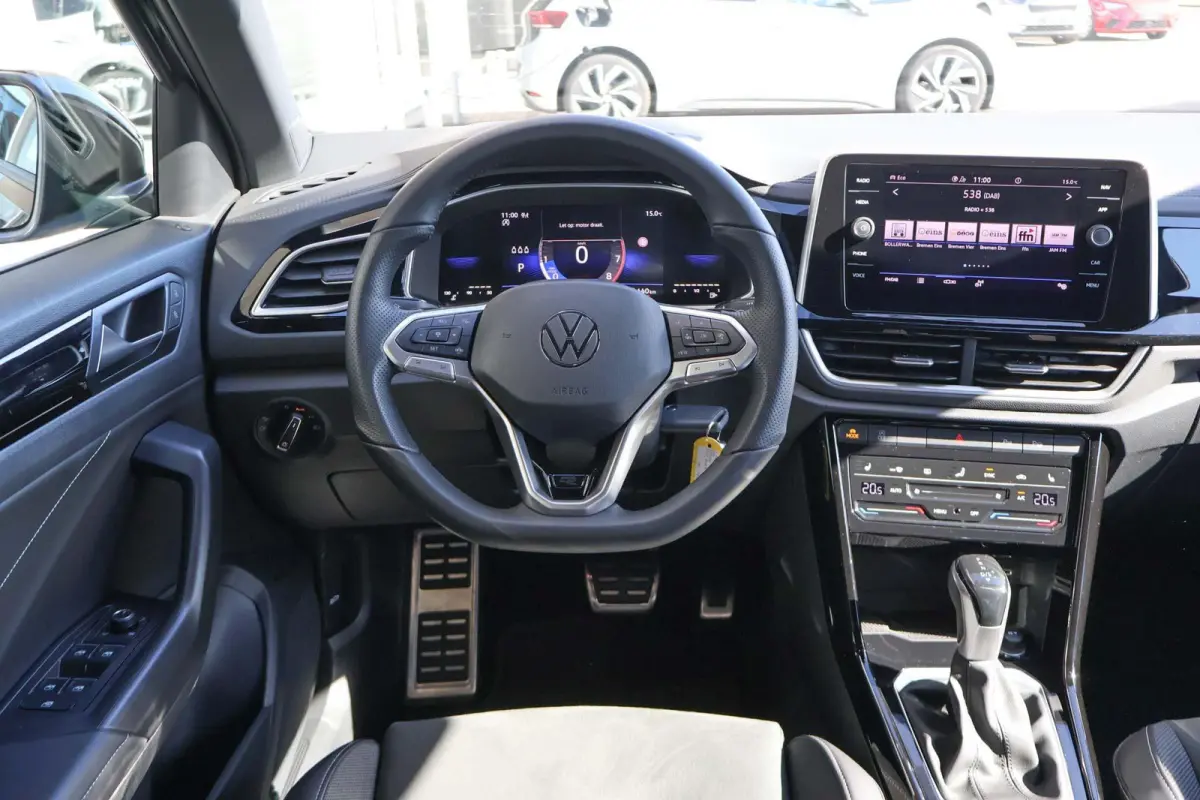 1.5 TSI 150pk DSG R-Line | Trekhaak | Camera | Adaptive Cruise | PDC | Apple Carplay | Stoelverwarming