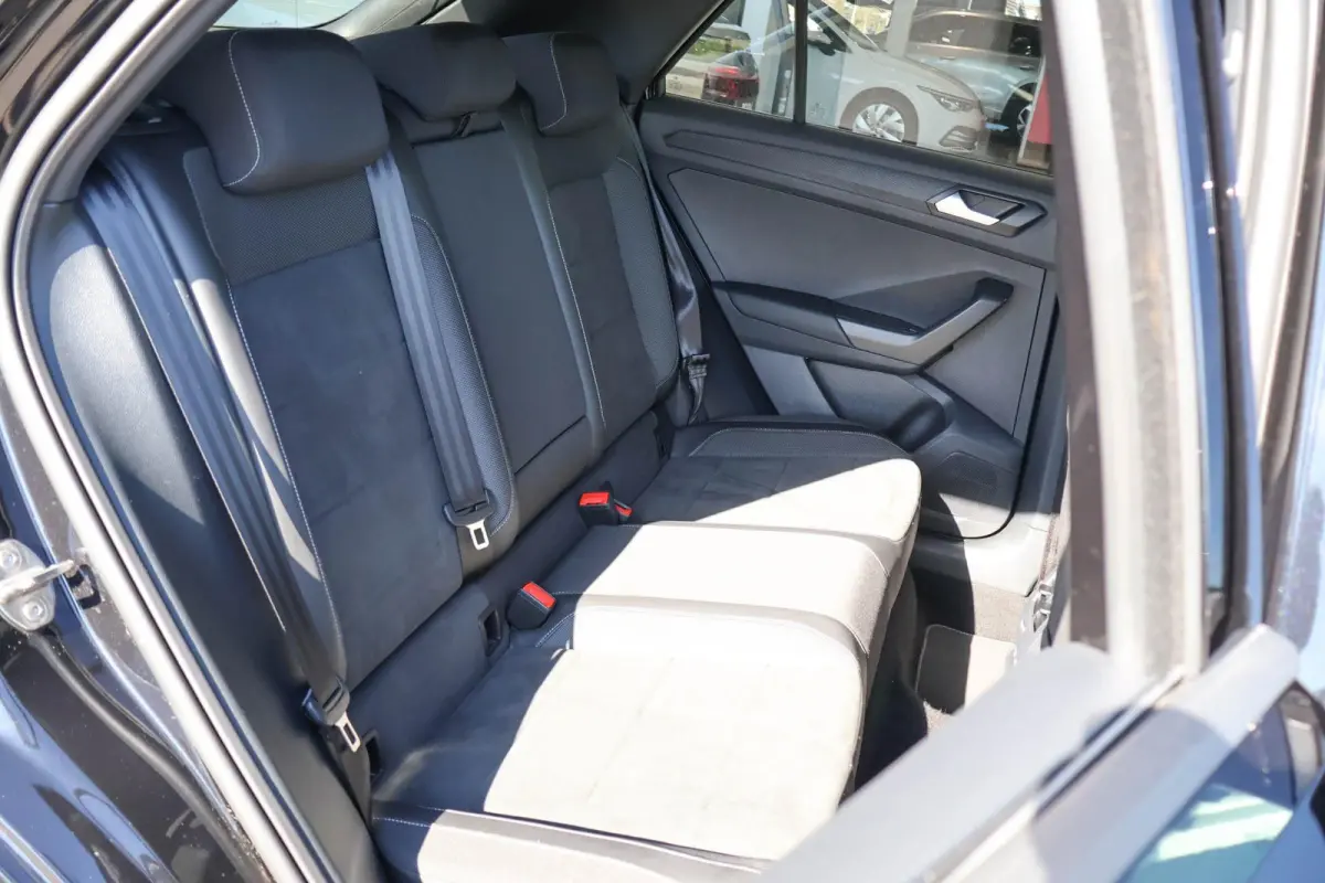 1.5 TSI 150pk DSG R-Line | Trekhaak | Camera | Adaptive Cruise | PDC | Apple Carplay | Stoelverwarming