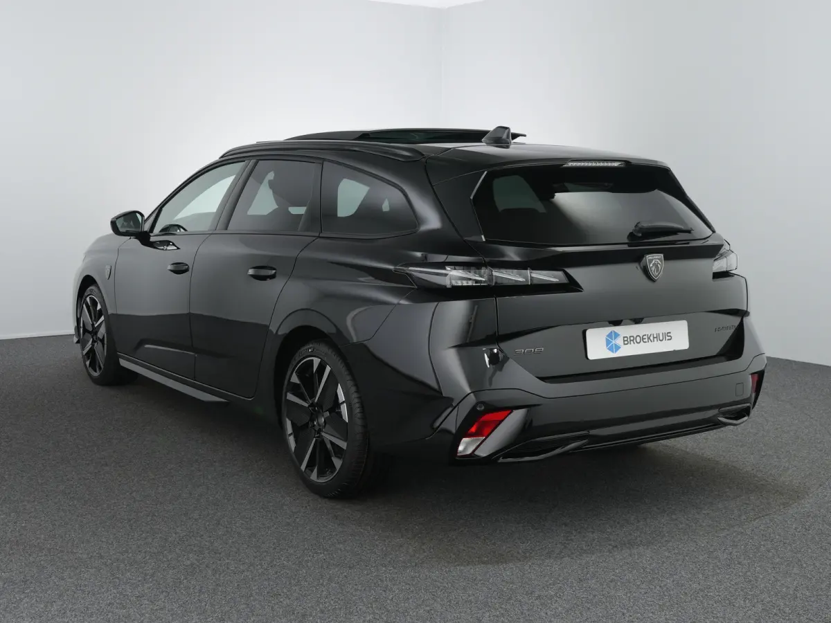 GT | Driver Sport Pack | Elektrische parkeerrem | Extra getinte achterste zijruiten en achterruit