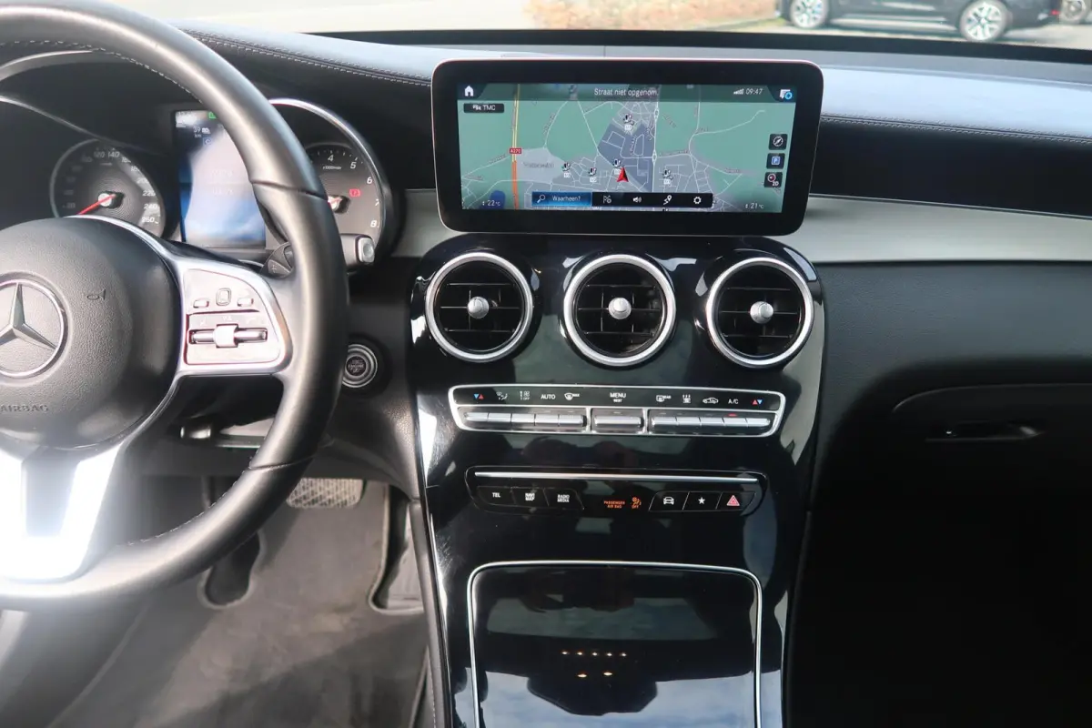 4MATIC BTW|PANORAMADAK|TREKHAAK|360CAMERA'S|CARPLAY|DEALER ONDERHOUDEN
