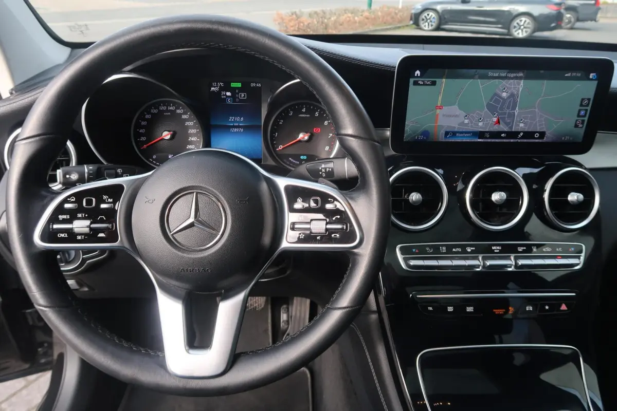 4MATIC BTW|PANORAMADAK|TREKHAAK|360CAMERA'S|CARPLAY|DEALER ONDERHOUDEN