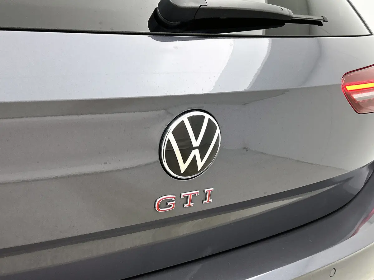 2.0 TSI GTI( Goed OnderH, Navi, PDC V+A, StoelV, App-Connect, Cruise Con, Etc)