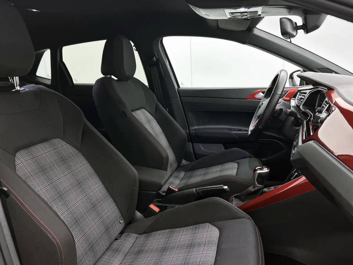 2.0 TSI GTI( Goed OnderH, Navi, PDC V+A, StoelV, App-Connect, Cruise Con, Etc)