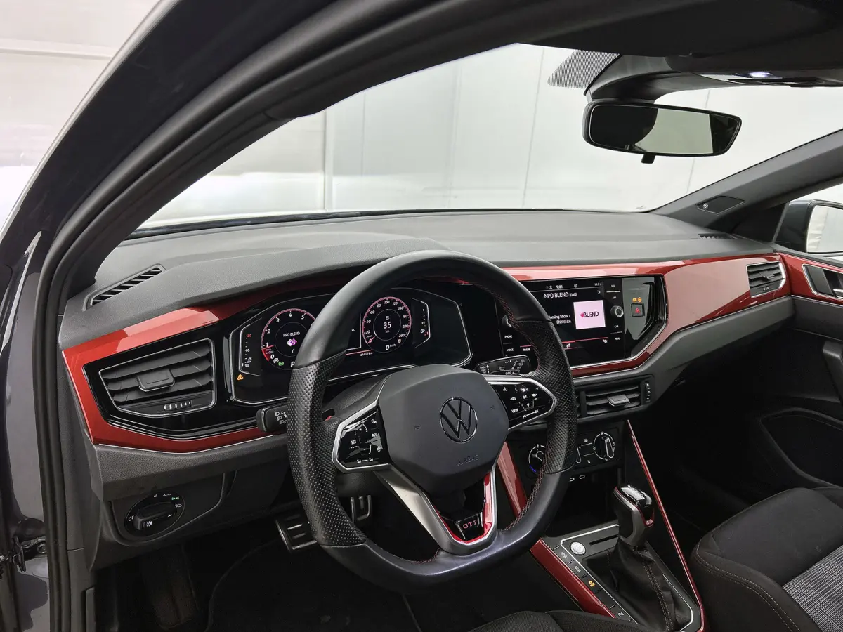2.0 TSI GTI( Goed OnderH, Navi, PDC V+A, StoelV, App-Connect, Cruise Con, Etc)