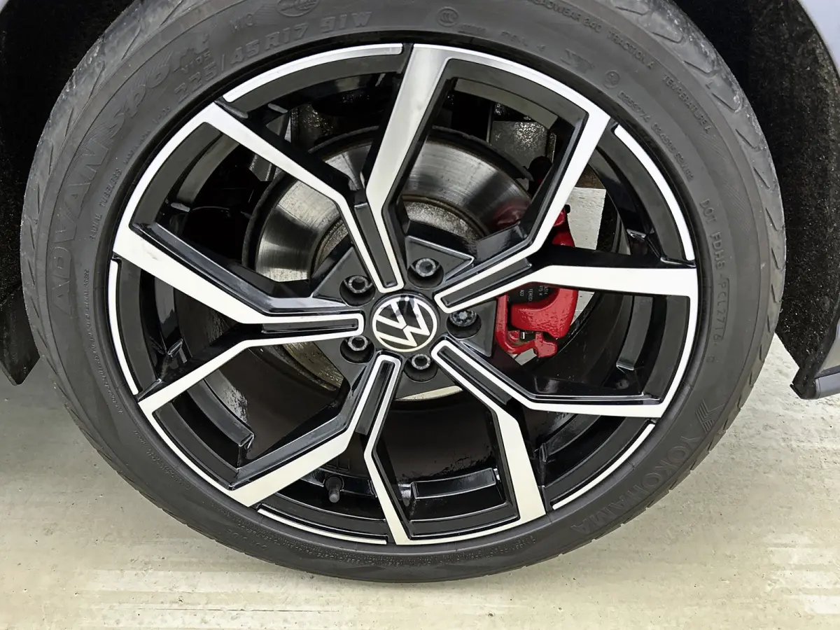 2.0 TSI GTI( Goed OnderH, Navi, PDC V+A, StoelV, App-Connect, Cruise Con, Etc)