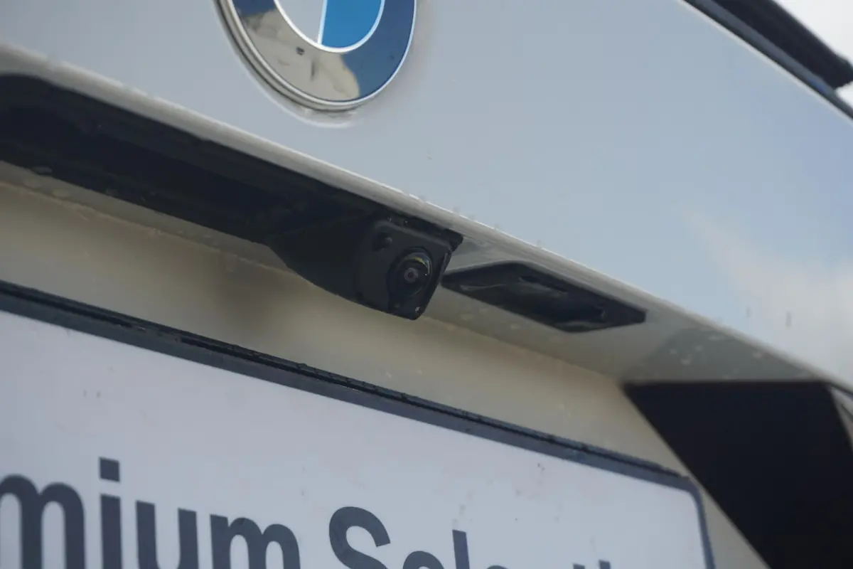 sDrive20i M Sport Pro / Trekhaak / Panoramadak / Keyless entry / Adaptieve LED koplampen / Stoel & Stuurwielverwarming
