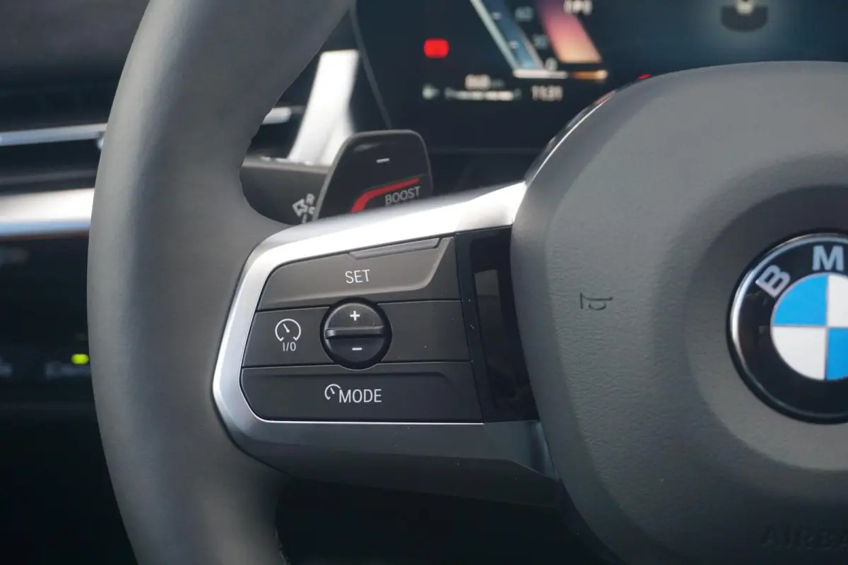 sDrive20i M Sport Pro / Trekhaak / Panoramadak / Keyless entry / Adaptieve LED koplampen / Stoel & Stuurwielverwarming