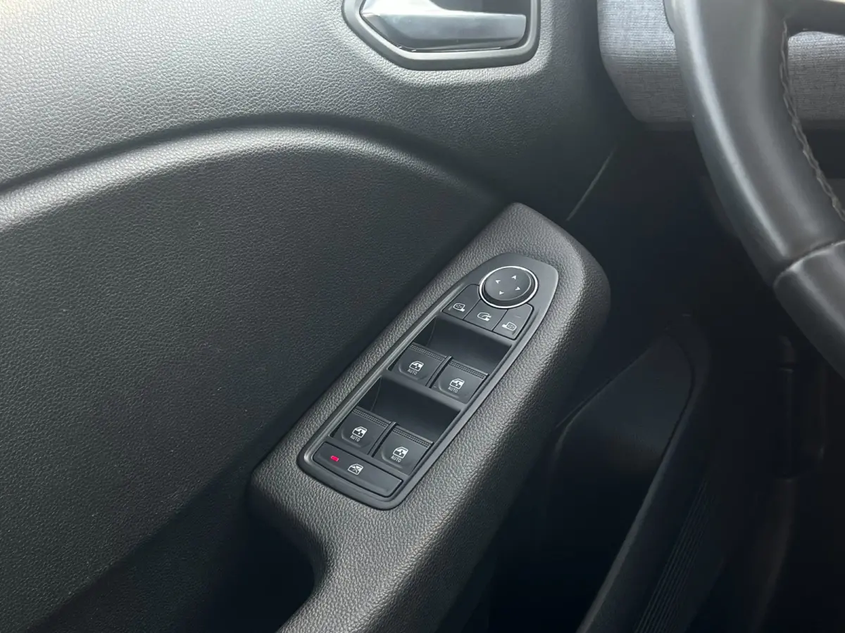 1.0 TCe 90 GPF evolution | Carplay | NAVI|