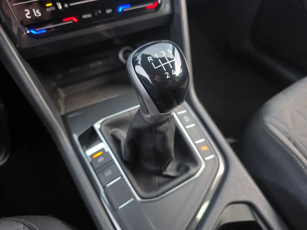 1.5 TSI Life Business | Met o.a. AppleCarPlay/AndroidAuto, achteruitrijcamera, navigatie en stoelverwarming!