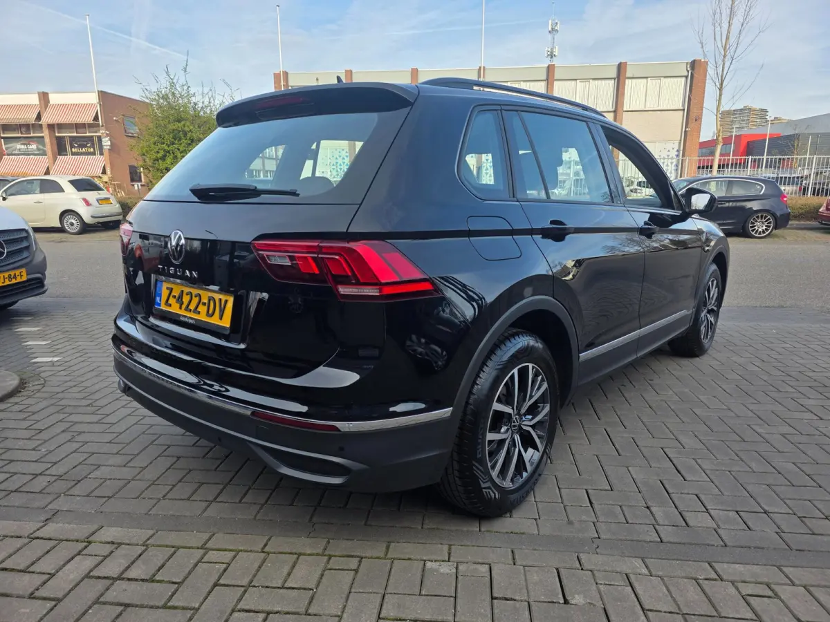 1.5 TSI Life Business | Met o.a. AppleCarPlay/AndroidAuto, achteruitrijcamera, navigatie en stoelverwarming!