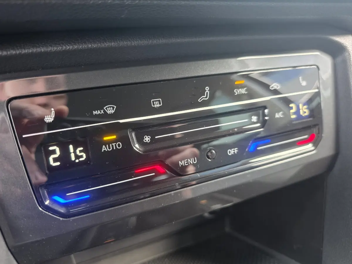 1.5 TSI Life Business | Met o.a. AppleCarPlay/AndroidAuto, achteruitrijcamera, navigatie en stoelverwarming!