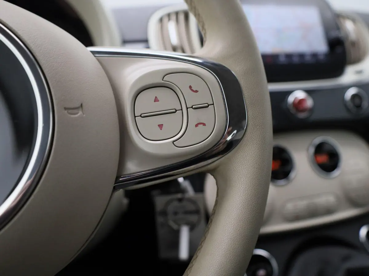1.0 Hybrid Lounge | Cruise Control | Radio | Navigatie | Bluetooth |