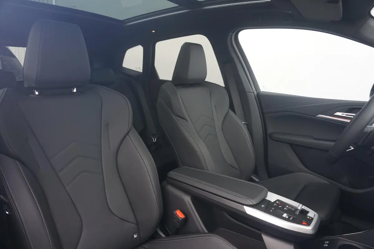 218i M Sport | Trekhaak / Panoramadak / Driving Assistant / Comfort Access / Stoel & Stuurwielverwarming