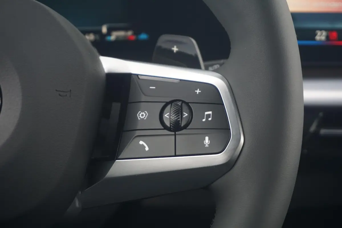 218i M Sport | Trekhaak / Panoramadak / Driving Assistant / Comfort Access / Stoel & Stuurwielverwarming