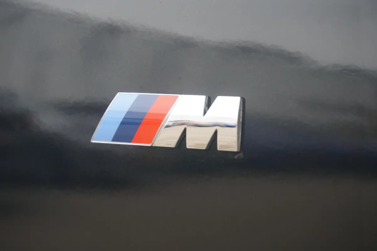 218i M Sport | Trekhaak / Panoramadak / Driving Assistant / Comfort Access / Stoel & Stuurwielverwarming