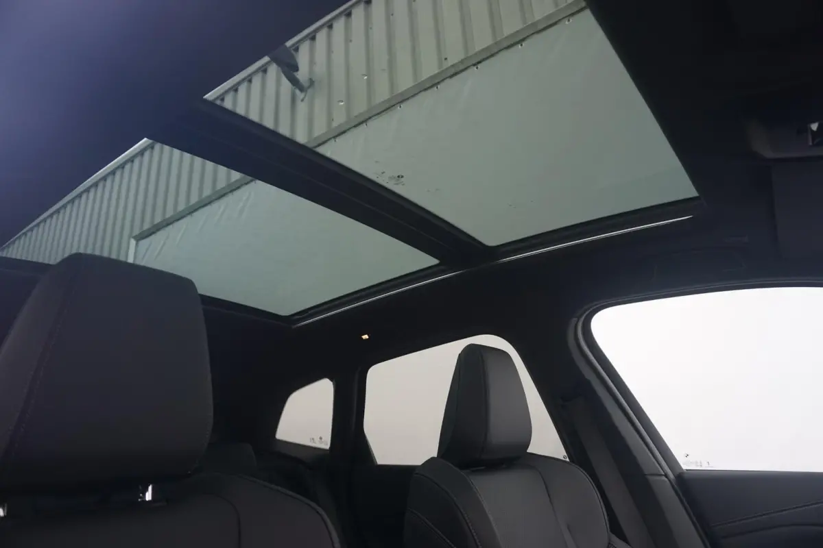 218i M Sport | Trekhaak / Panoramadak / Driving Assistant / Comfort Access / Stoel & Stuurwielverwarming