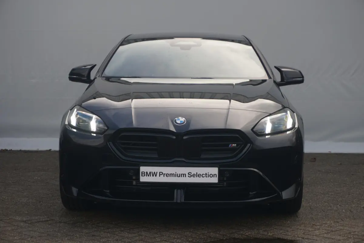 M235 xDrive | Driving Assistant Professional / Head-up / Rondomzicht Camera's / M sportstoelen / Elektrische Stoelen + Memory