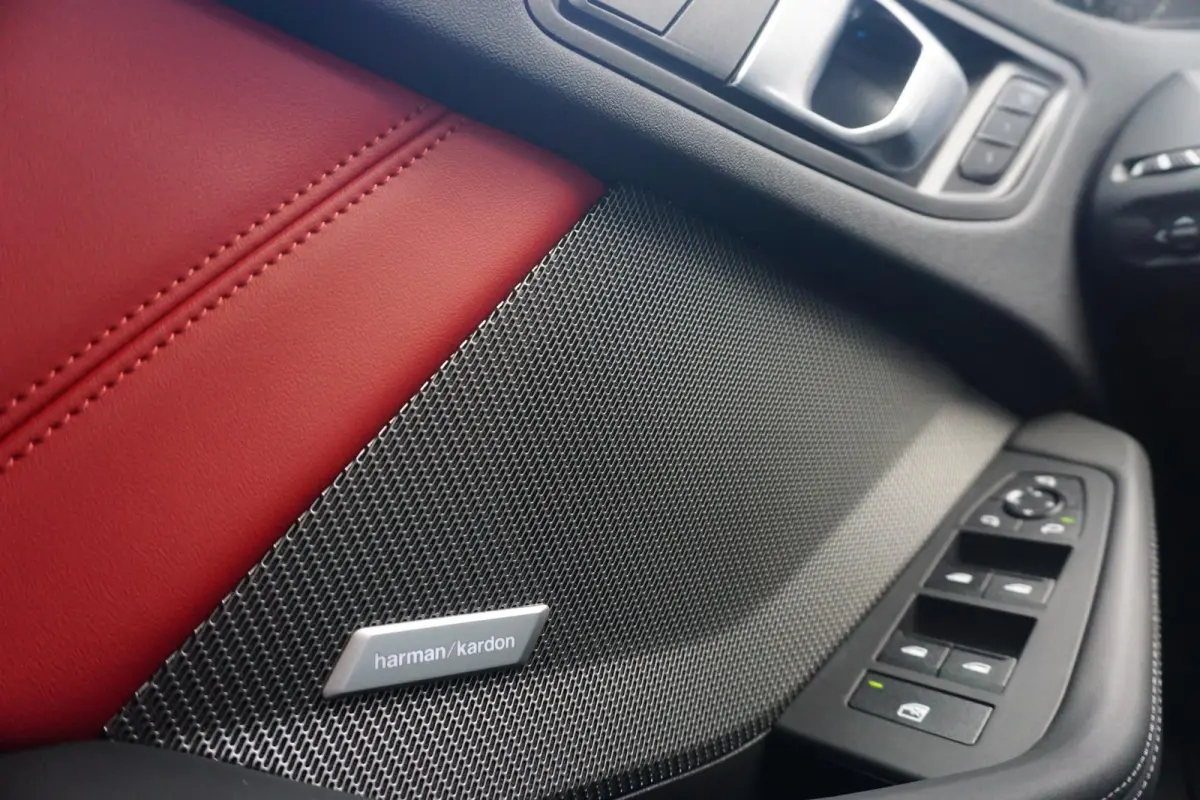 M235 xDrive | Driving Assistant Professional / Head-up / Rondomzicht Camera's / M sportstoelen / Elektrische Stoelen + Memory