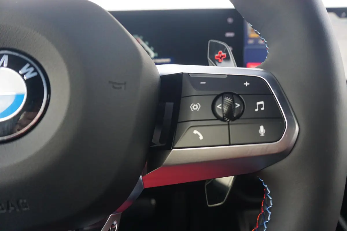 M235 xDrive | Driving Assistant Professional / Head-up / Rondomzicht Camera's / M sportstoelen / Elektrische Stoelen + Memory