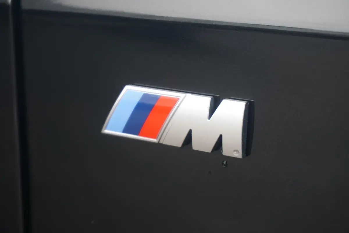 M235 xDrive | Driving Assistant Professional / Head-up / Rondomzicht Camera's / M sportstoelen / Elektrische Stoelen + Memory