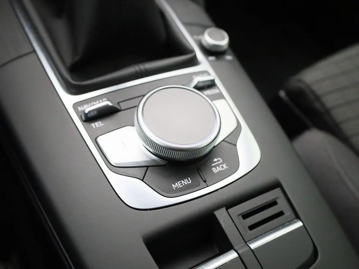 30 TFSI Advance | Navigatie | Airco | Virtual Cockpit | Lichtmetalen Velgen |
