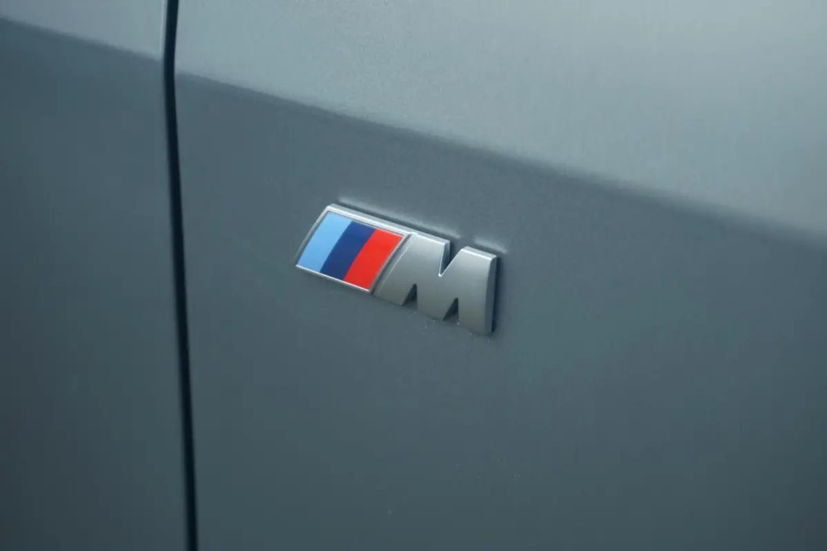 M235 xDrive M Sport Pro / Trekhaak / Panoramadak /  Driving Assistant Professional / Head-up / Rondomzicht Camera's / M sportstoelen / Elektrische Stoelen + Memory
