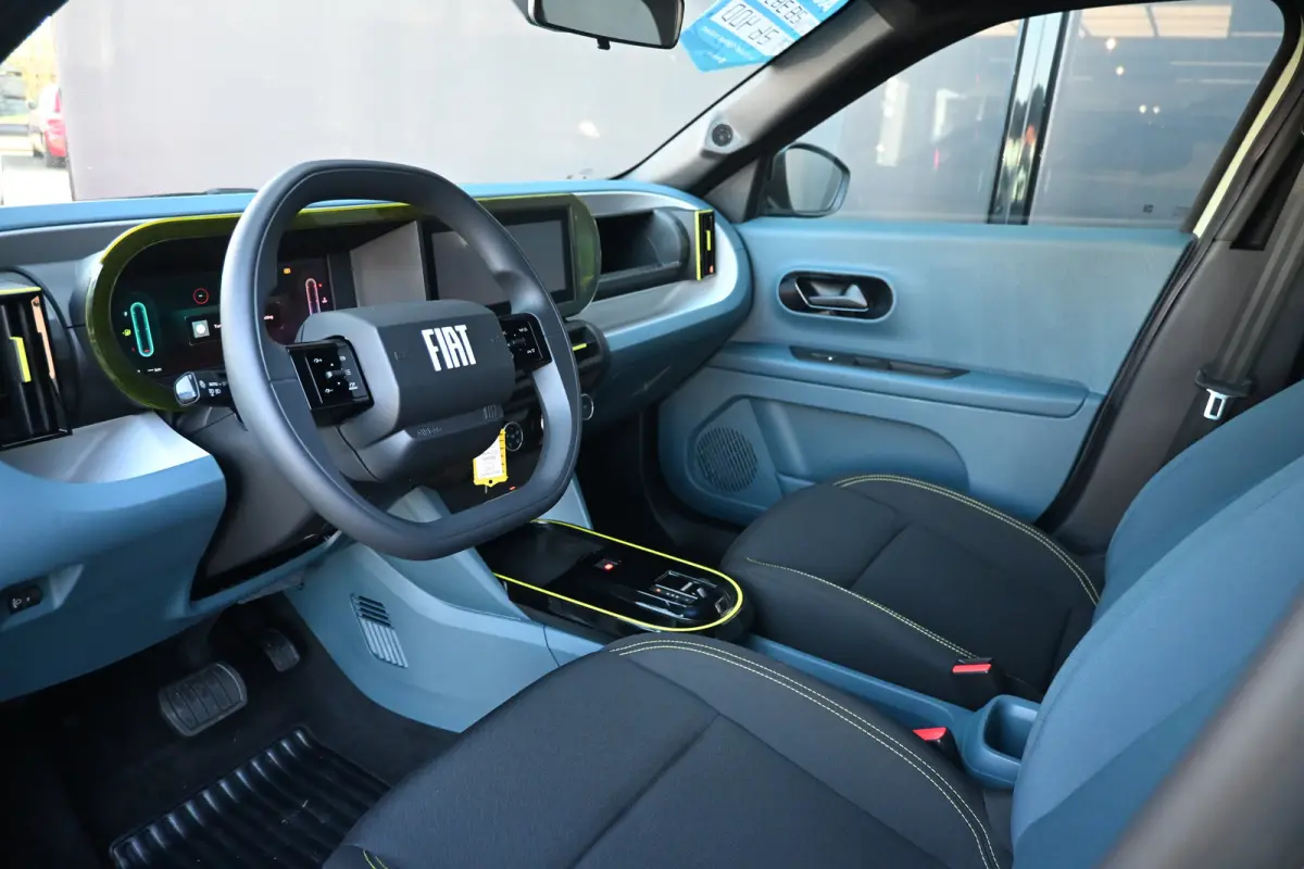 1.2 Hybrid ICON 110pk VOORRAAD-ACTIE! 8 Jaar Garantie! | Navigatie by App | Airco | Cruise Control | Full-LED | !!