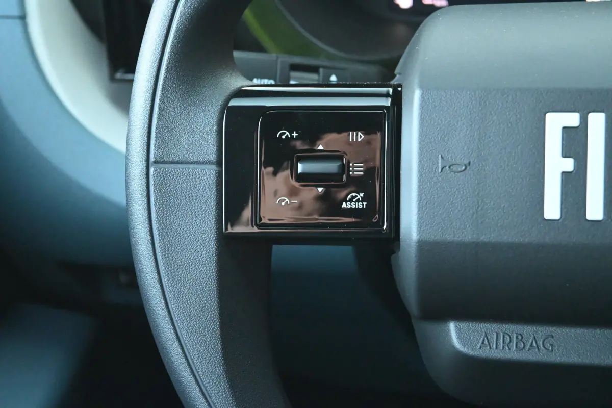 1.2 Hybrid ICON 110pk VOORRAAD-ACTIE! 8 Jaar Garantie! | Navigatie by App | Airco | Cruise Control | Full-LED | !!