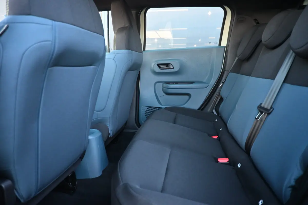 1.2 Hybrid ICON 110pk VOORRAAD-ACTIE! 8 Jaar Garantie! | Navigatie by App | Airco | Cruise Control | Full-LED | !!