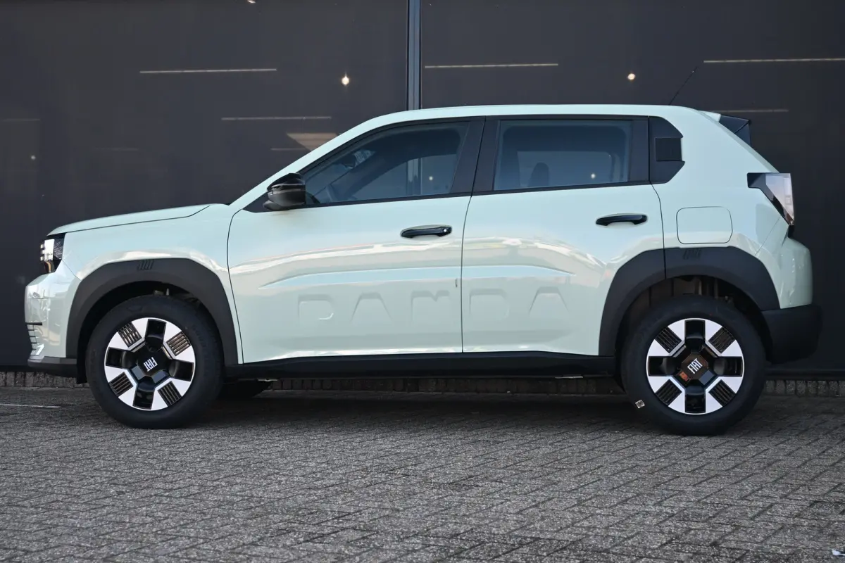 1.2 Hybrid ICON 110pk VOORRAAD-ACTIE! 8 Jaar Garantie! | Navigatie by App | Airco | Cruise Control | Full-LED | !!