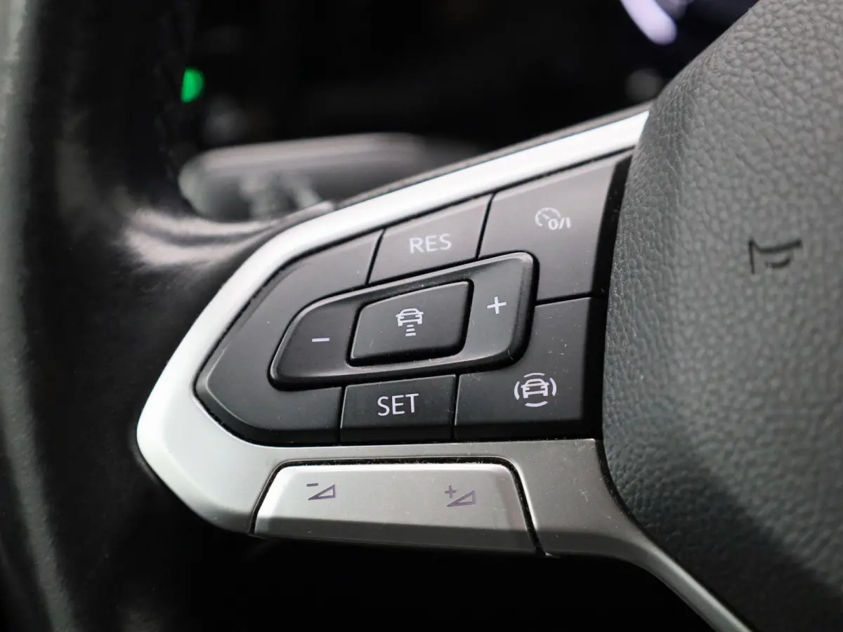 2.0 TDI Life | NAVIGATIE | CAMERA | LED | CRUISE
