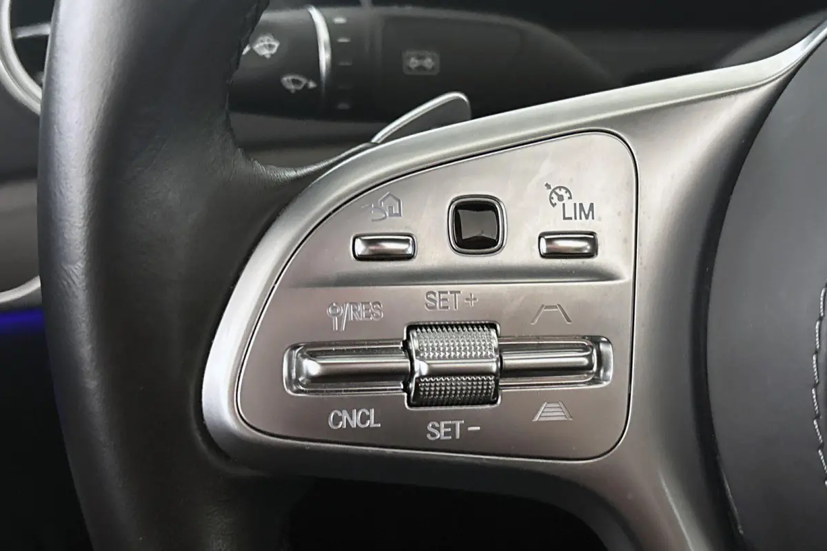 500 Panoramadak Rear Entertainment Nightvision Multibeam Luxe