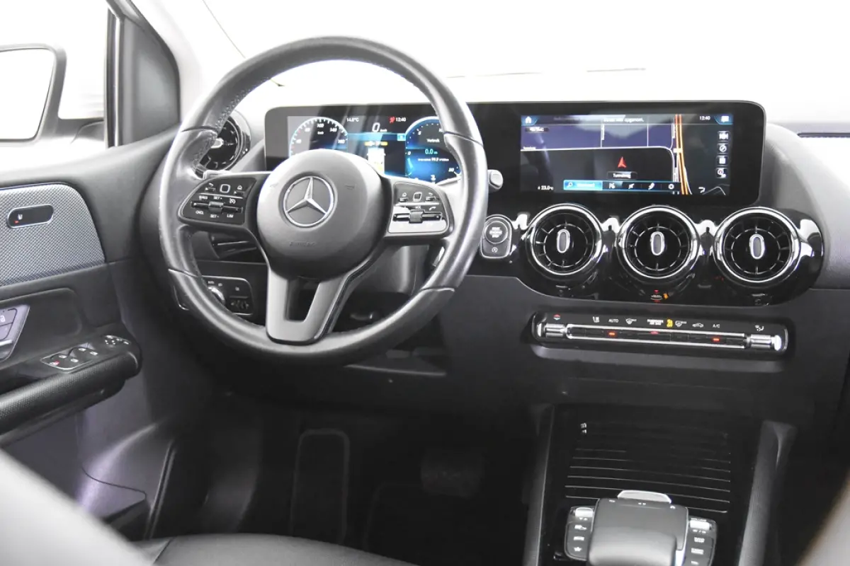180 Automaat *1ste Eigenaar*Leer*Navigatie*Stoelverwarming*
