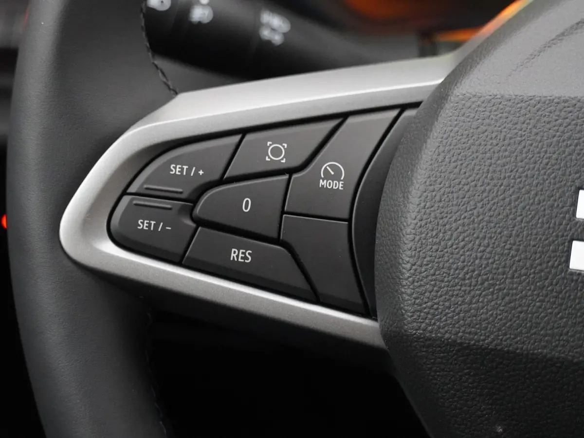 journey mild hybrid 130 | Stoel- & Stuurverw. | 360 Camera | Navigatie |