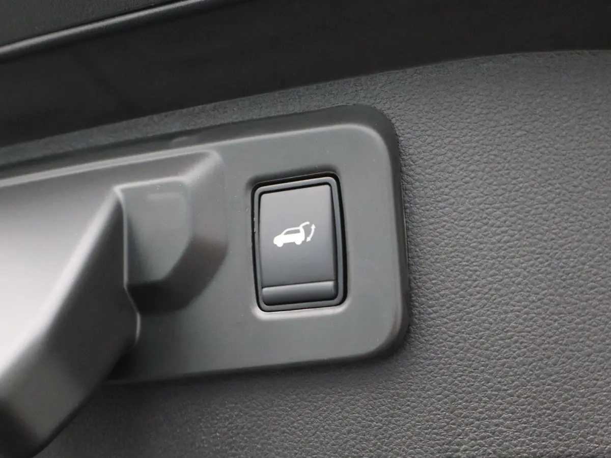 esprit Alpine 220 pk long range | Harman Kardon | Panoramadak | Pack advanced driving assist & augmented vision |